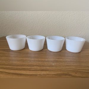Set of 4 vintage Glasbake ramekins